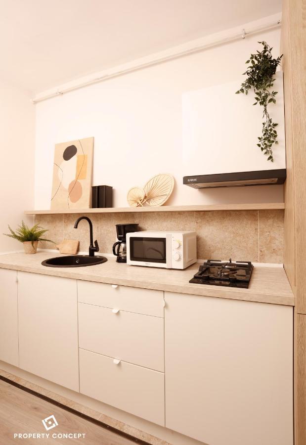 Plaza Residence Studio 6 Bukares Bagian luar foto